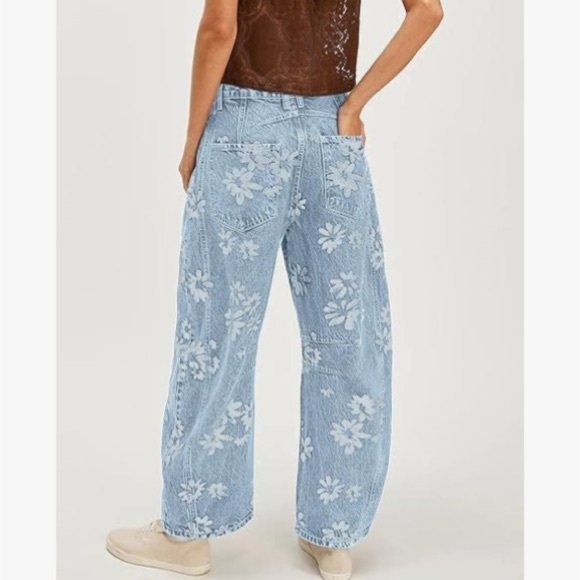 NWT Floral Printed Jeans - Lt Blue - Picture 3 of 4